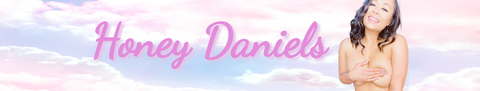 Header of honeydanielsxo