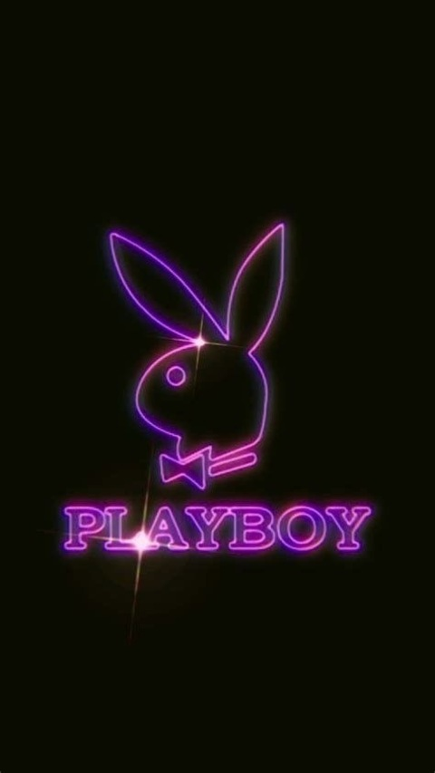 Header of playboypvssylipgloss