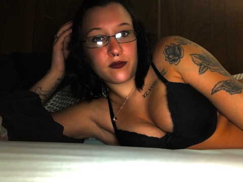 Header of sexy_mommy12